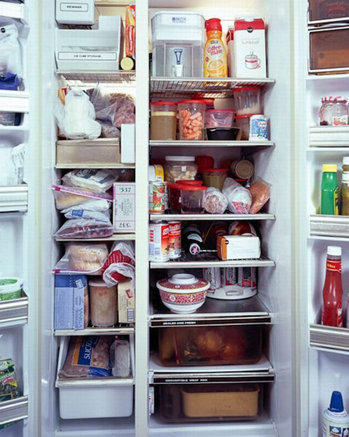 Холодильник после покупки. Холодильник с едой. Полный холодильник продуктов. Холодильник с продуктами. Полный холодильник с продуктами.