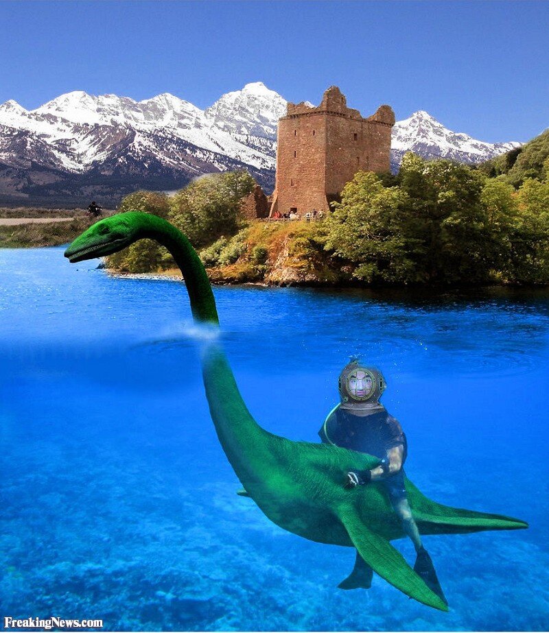 Loch ness monster. Шотландия Лохнесское чудовище. Озеро Лохнесс и Лохнесское чудовище. Лох-несское чудовище. Лох-Несс озеро чудовище.