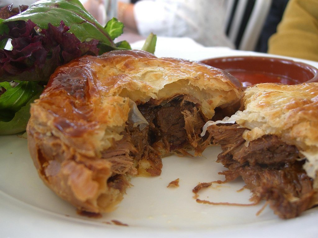 Мясной пирог Wagyu meat pie