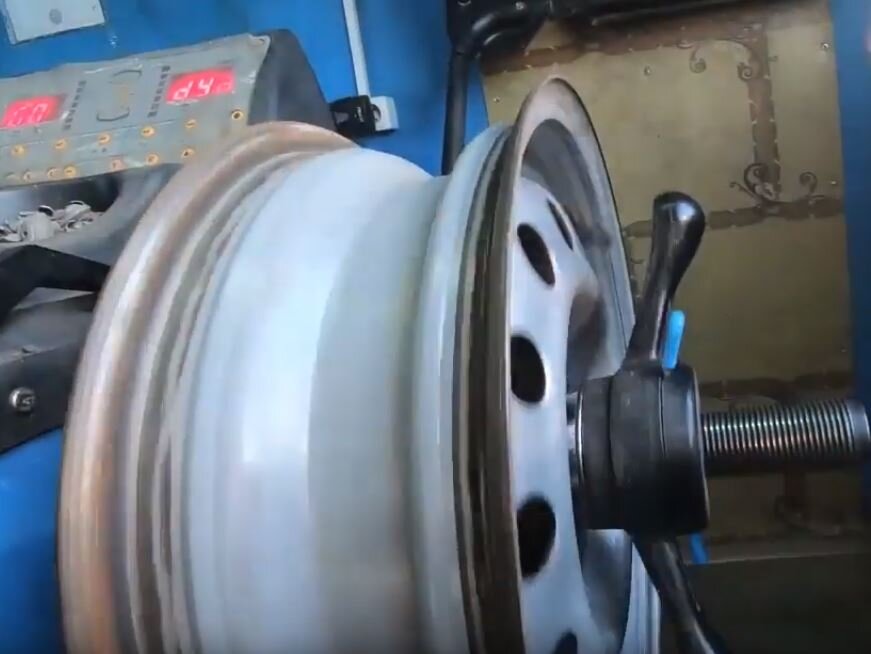 Реставрация колесных дисков – стоит ли делать своими руками?