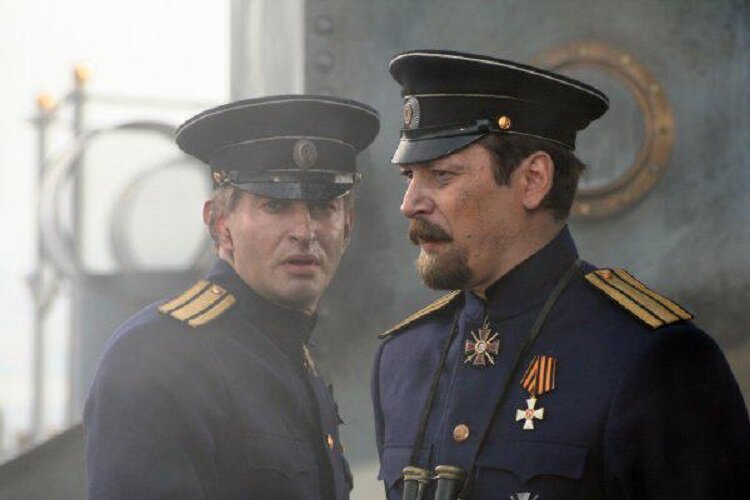 Кадр из фильма «Адмирал». Роль Сергея Тимирева сыграл актер Владислав Ветров (справа).