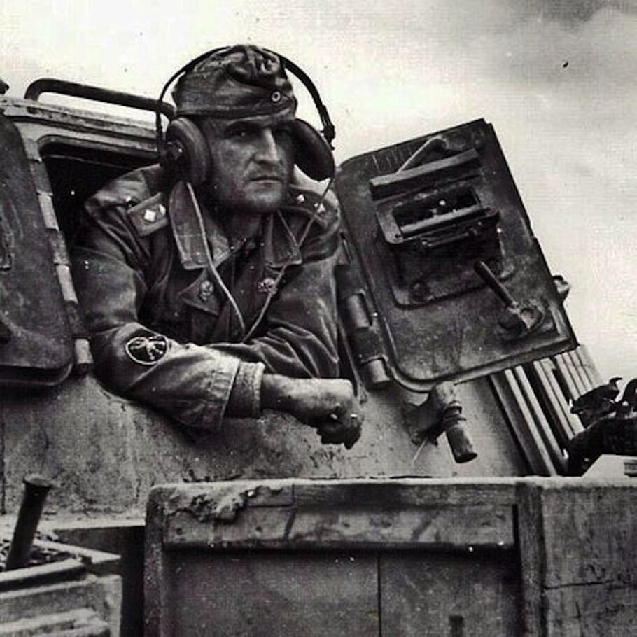 танкисты ss вермахта. пьер бийот и его танк. немецкий танкист вмв. немецкие танкисты второй. михаэль виттман танкист.