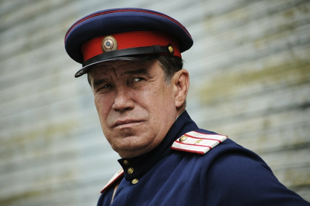 Какой взгляд "майоро-советский". Фото Яндекс.Картинки. 