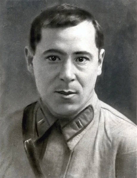 Политрук Залилов