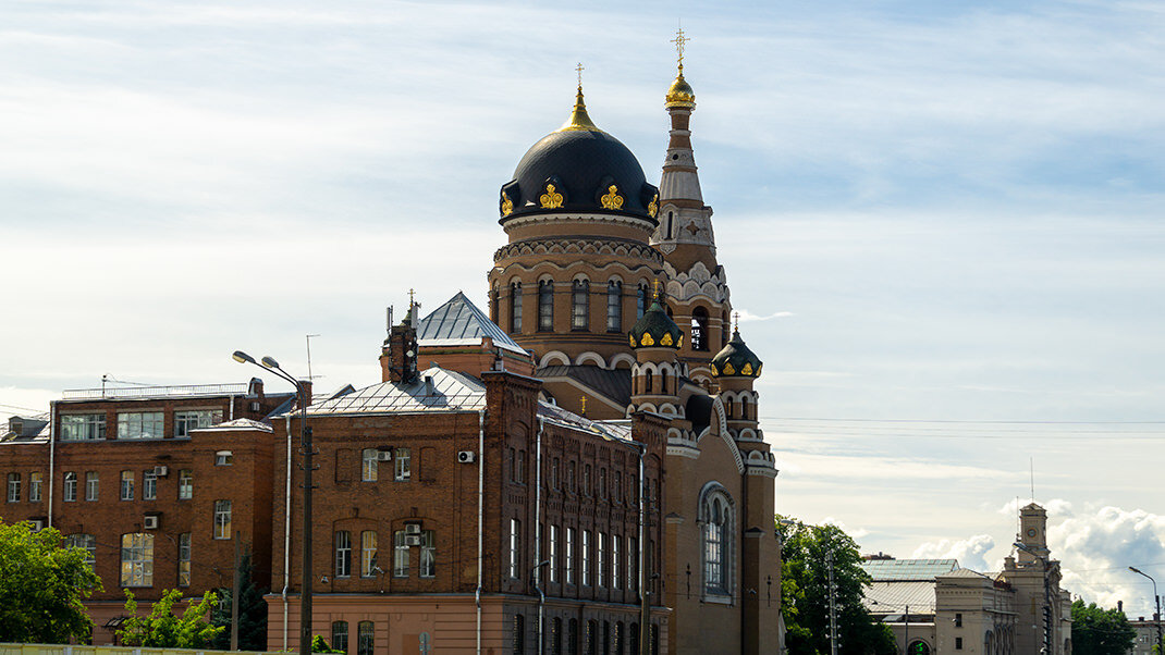 Храм у варшавского вокзала