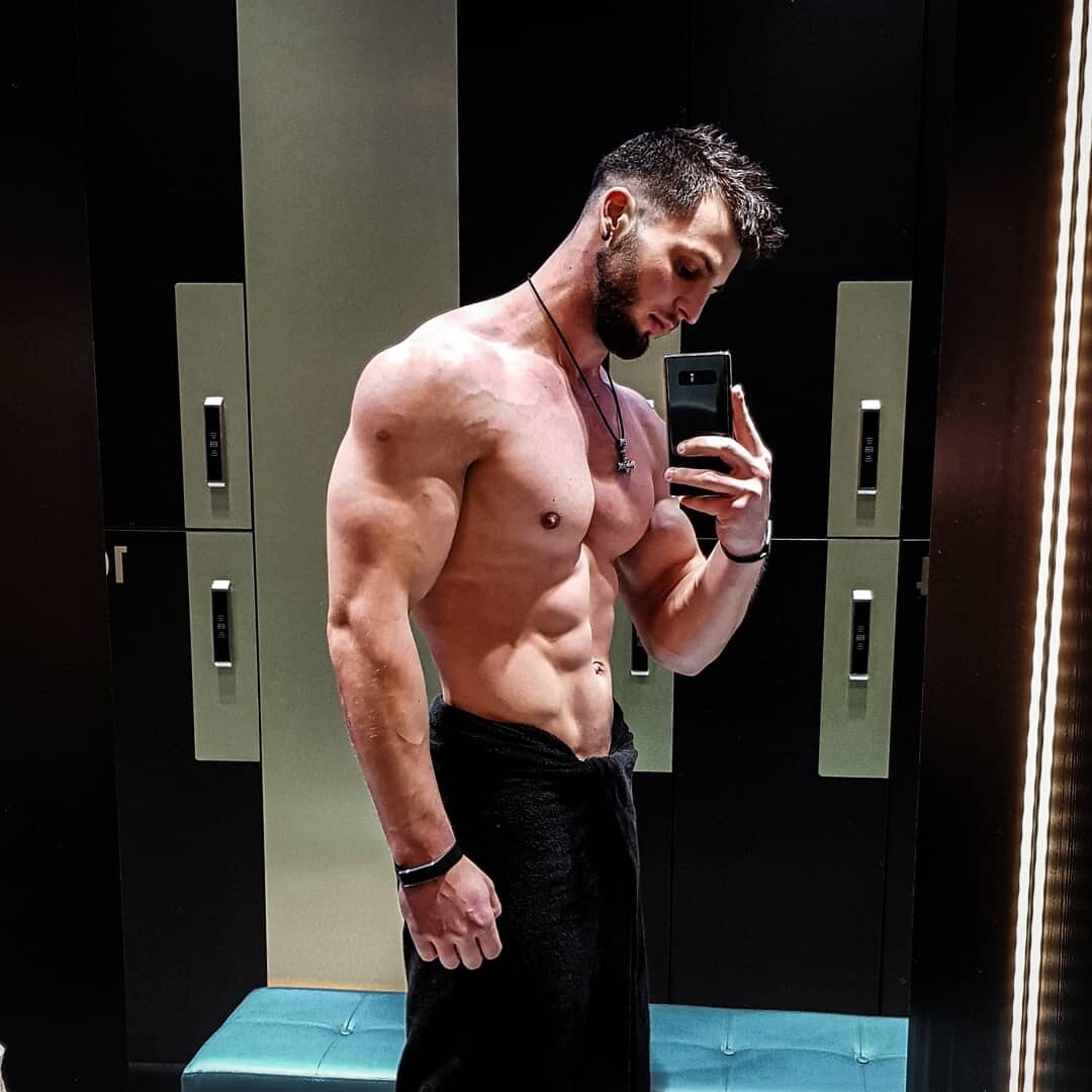 Пожалуйста подпишитесь на канал и поставьте лайк это поможет продвижению подобного контента 