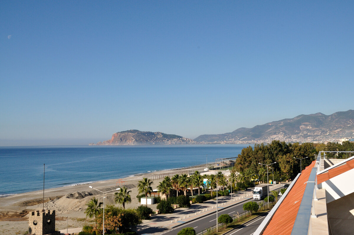 Вид  с балкона квартиры на первой линии