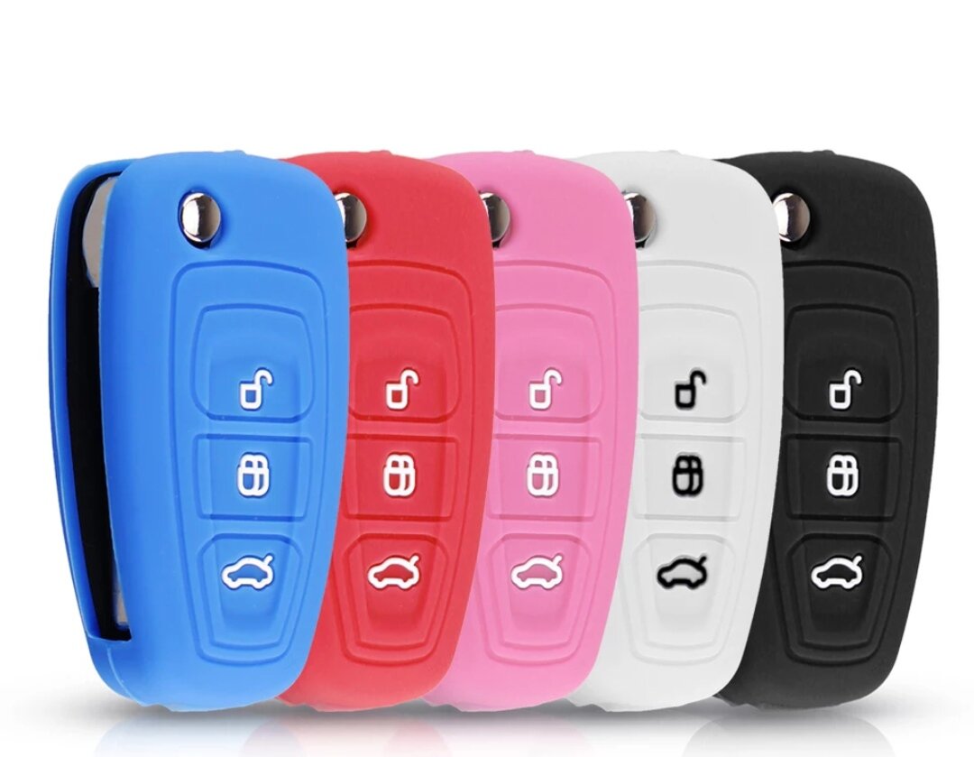 Силиконовый чехол на ключ зажигания.