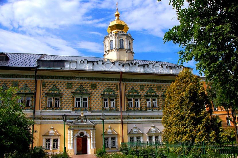 Царские чертоги. Не путать с Трапезной палатой!