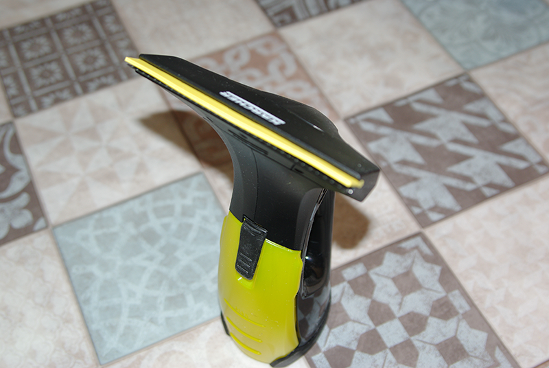 Или короткую - 17 см. С такой короткой насадкой сила всасывания жидкости прилично возрастает