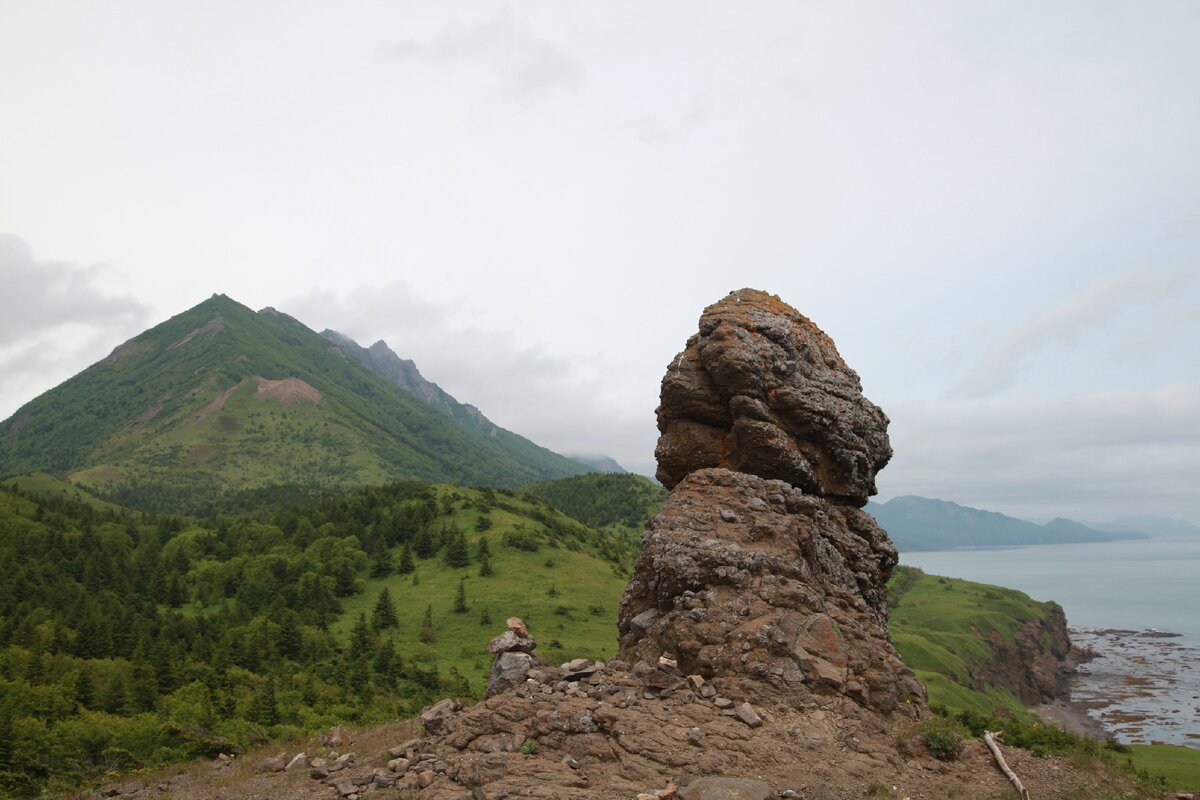 Хребет Белятур