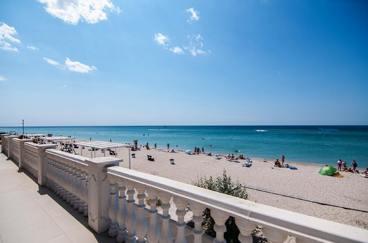 Посёлок Штормовое. Фото: https://www.instagram.com/del.mar.crimea/