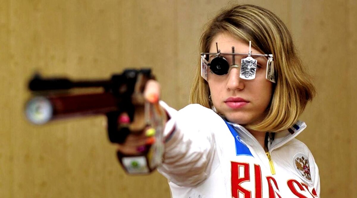 Виталине всего 24 года, но она уже солидно титулованная спортсменка. Свою первую бронзовую медаль в стрельбе из пневматического пистолета она завоевала в 2014 году на чемпионате Европы среди юниоров.-2