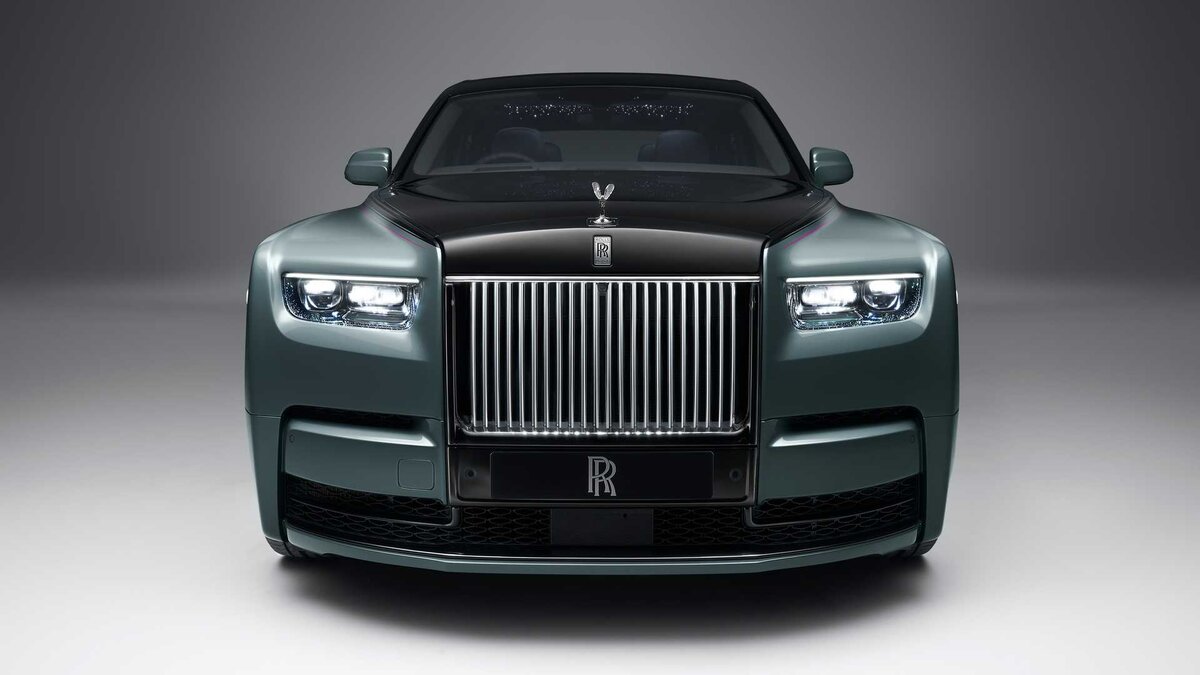 Новый Rolls-Royce Phantom получил решетку радиатора с подсветкой и новые  диски | Автоподбор и Продажа авто | AutoLab | Дзен