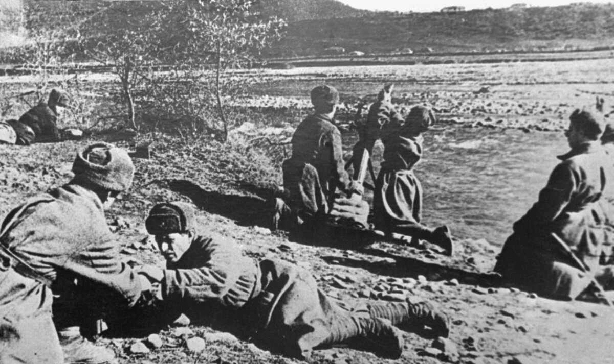 Бои под Орджоникидзе. Источник фото: https://waralbum.ru/204695/
