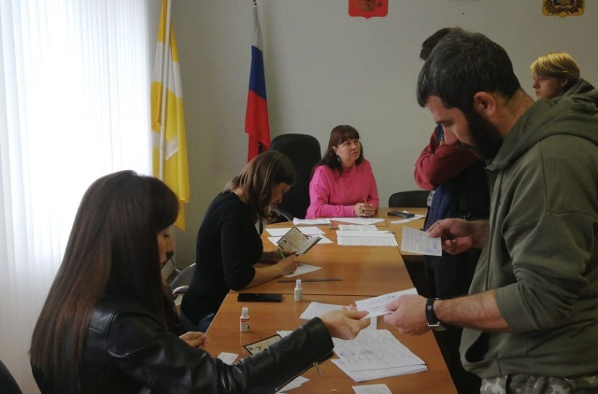    На КМВ 65 человек отправили на сборы, больше 100 прошли медкомиссию