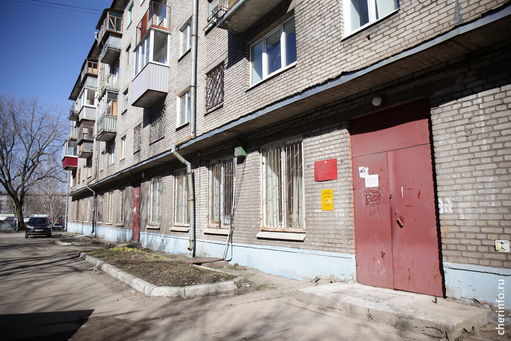    В помещении уже заменили окна, двери кабинетов, розетки и выключатели. В консультации поставят новую сантехнику, частично заменят трубы горячего и холодного водоснабжения, установят энергосберегающие светильники.