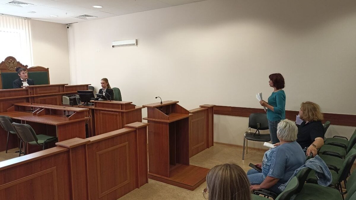     В Удмуртии отменили решение районного суда в отношении жительницы Воткинска, которую оштрафовали за обращение к президенту страны по поводу проблемной дороги в Воткинске.