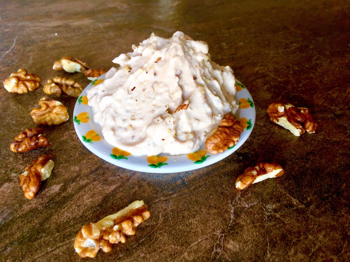 На 120 грамм - 256 ккал; БЖУ: 16,3/12,8/19,1