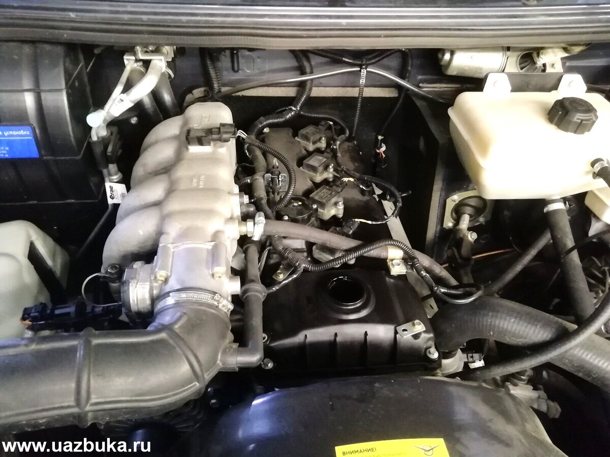 Двигатель в идеальной чистоте (снаружи)