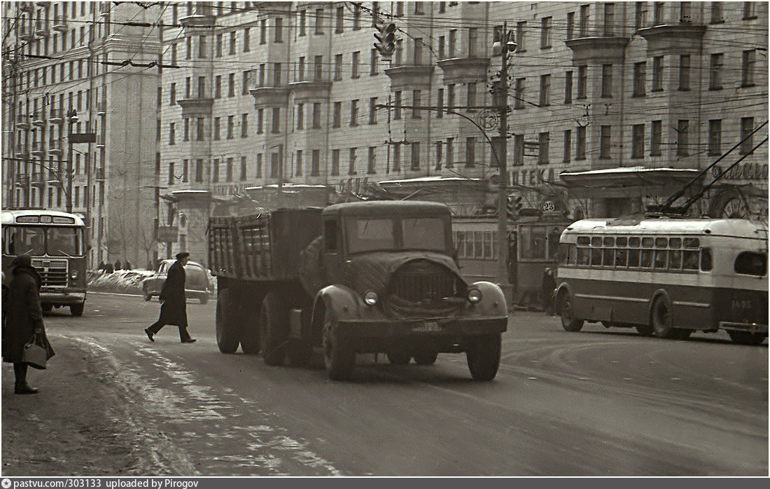 Беговая улица, 1961 г. Автор В. Гуменюк.