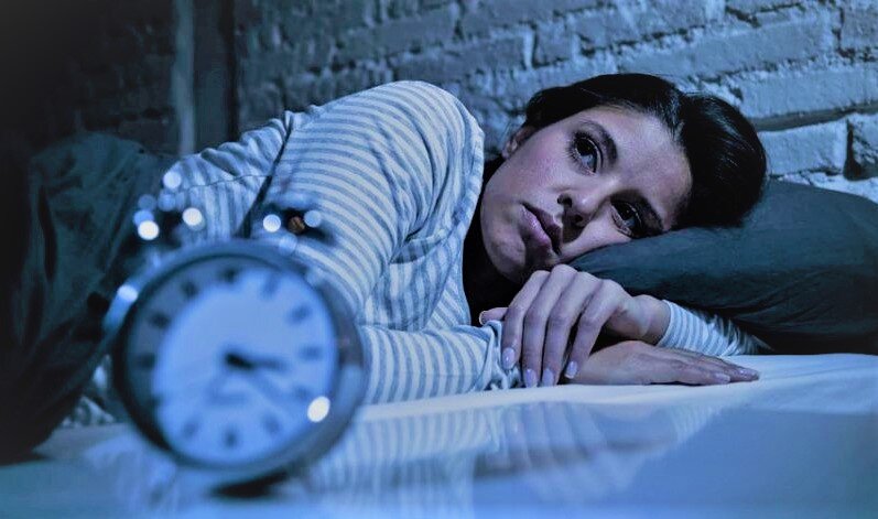 Утомленность, тревога, страх, опасения.