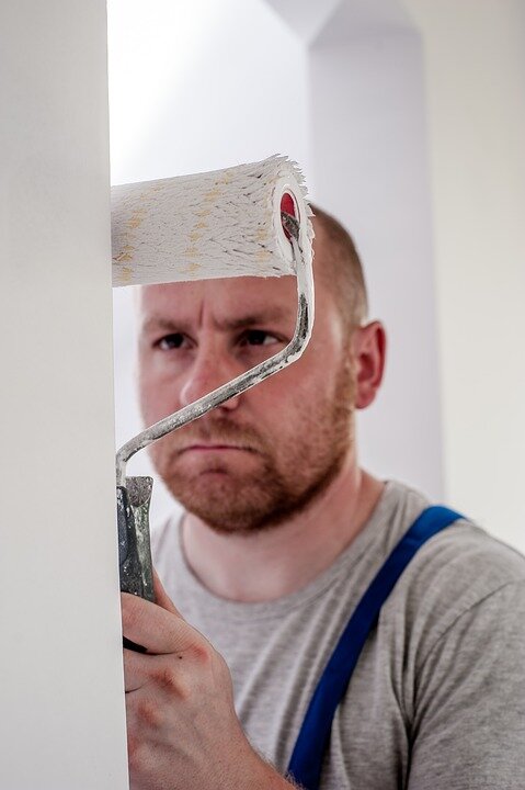 https://pixabay.com/photos/painter-painting-employee-building-2751663/