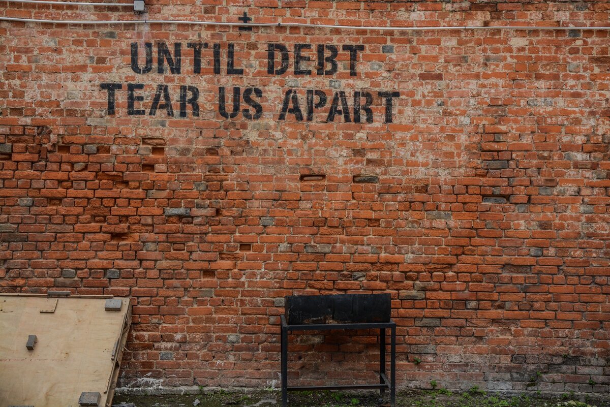 https://unsplash.com/photos/Olki5QpHxts