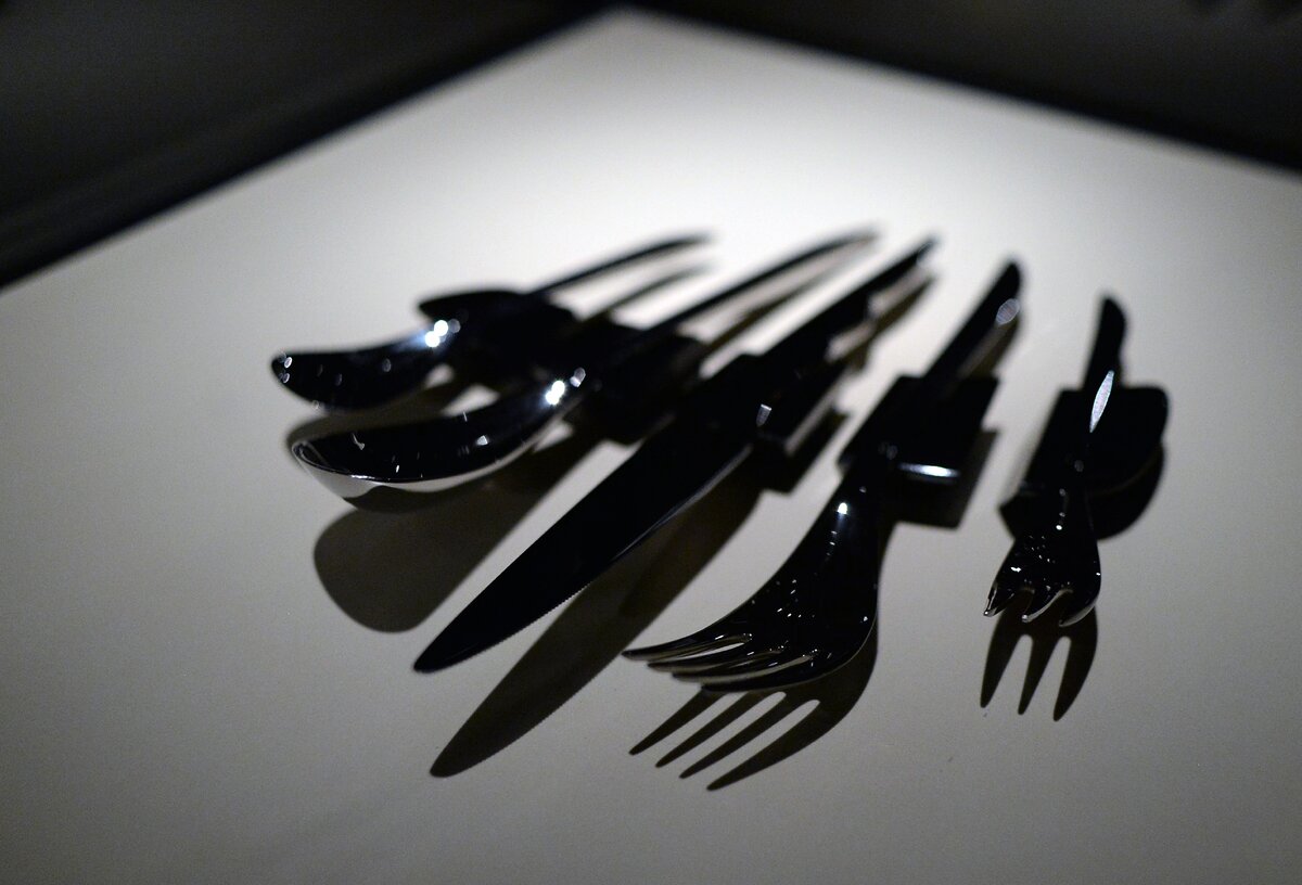 Столовые приборы