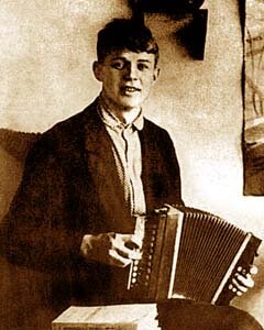 Поэт Сергей Есенин (1895-1925), с 17-ти до 20-ти лет работавший рабочим  типографии. 1915 г. 