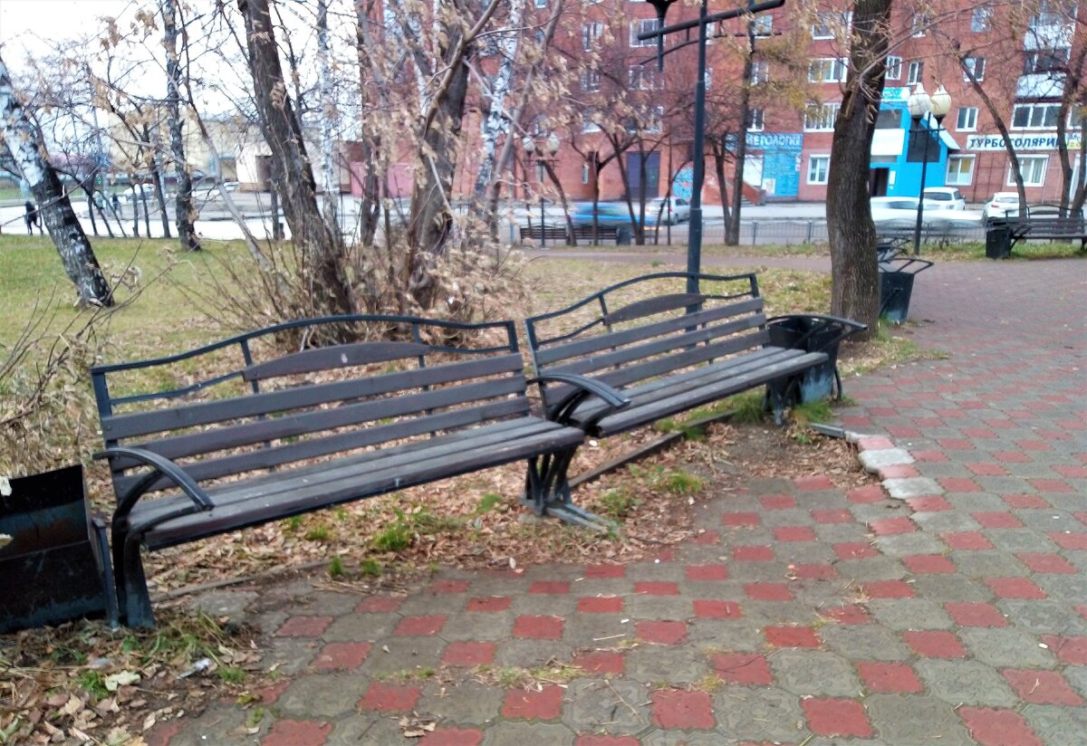 Был ли фундамент под плиткой? Фото автора.