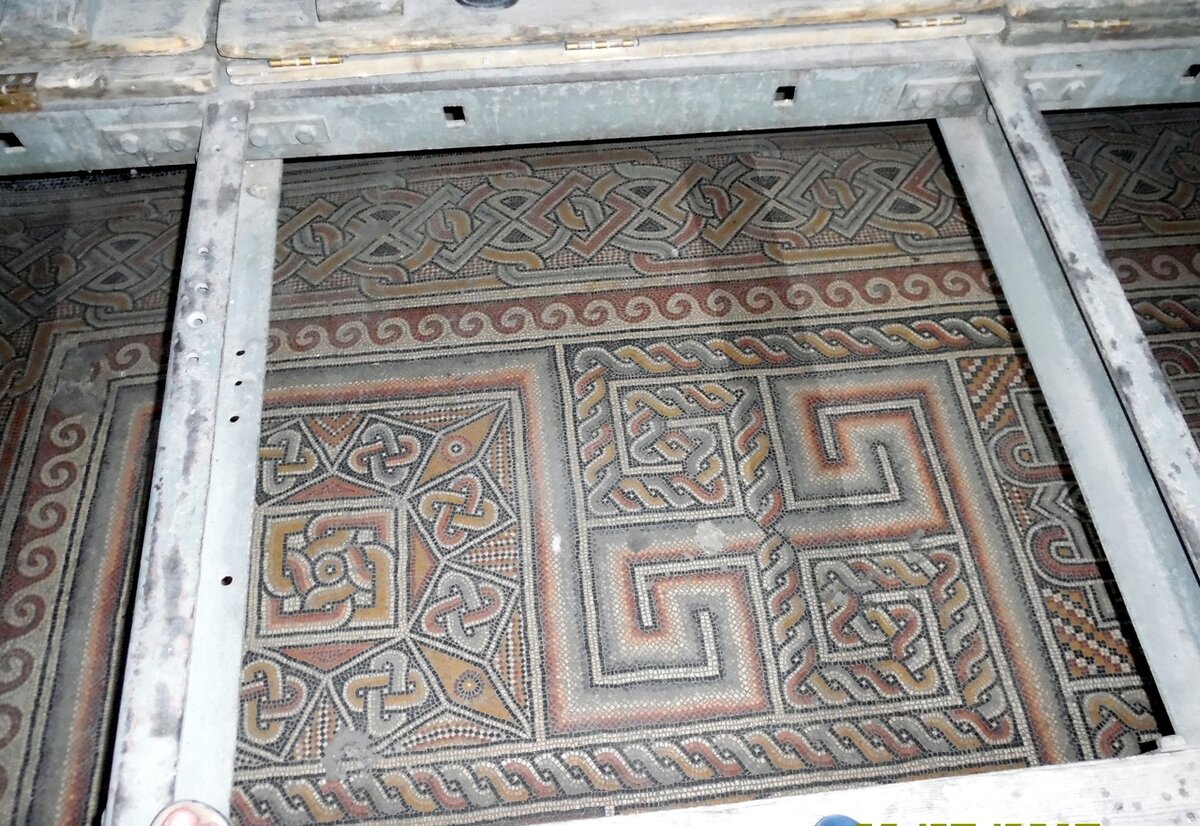 древний мозаичный пол