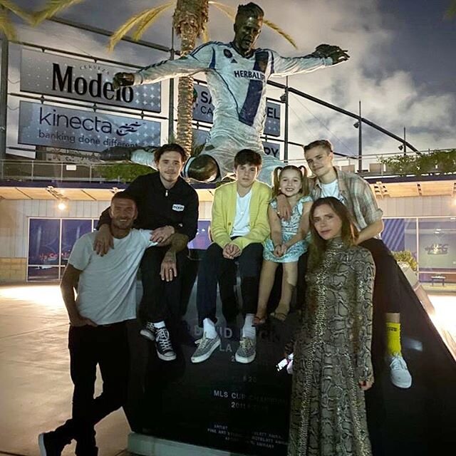 листай галерею, theplace.ru