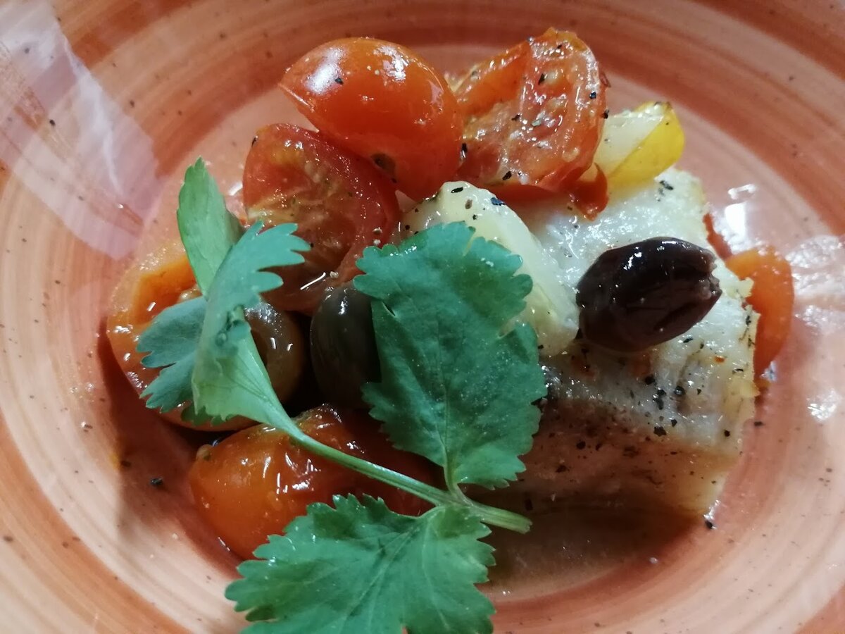 Треска "Аква Пацца" от шеф-повара Марко Якетта. Фото Света Давыдова