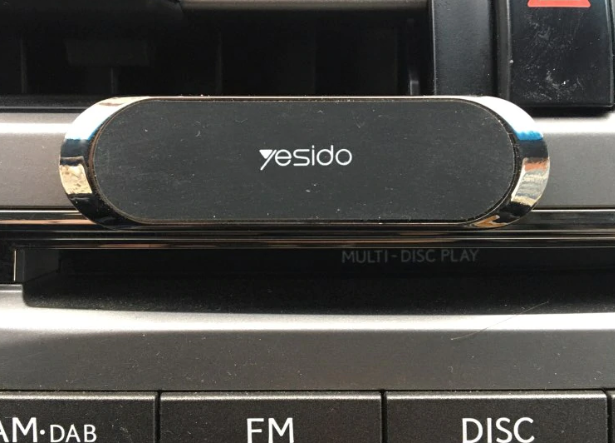 Магнитный держатель мобильного устройства