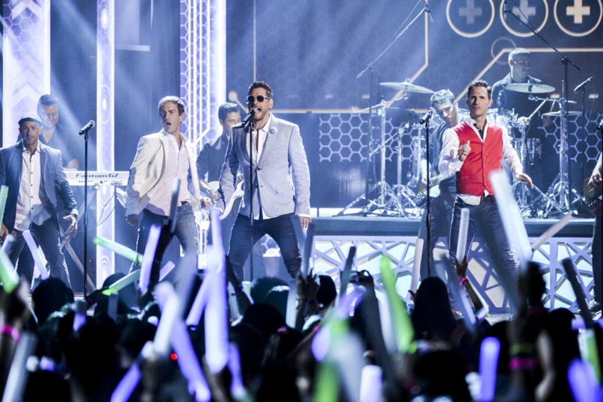 Magneto на одном из концертов