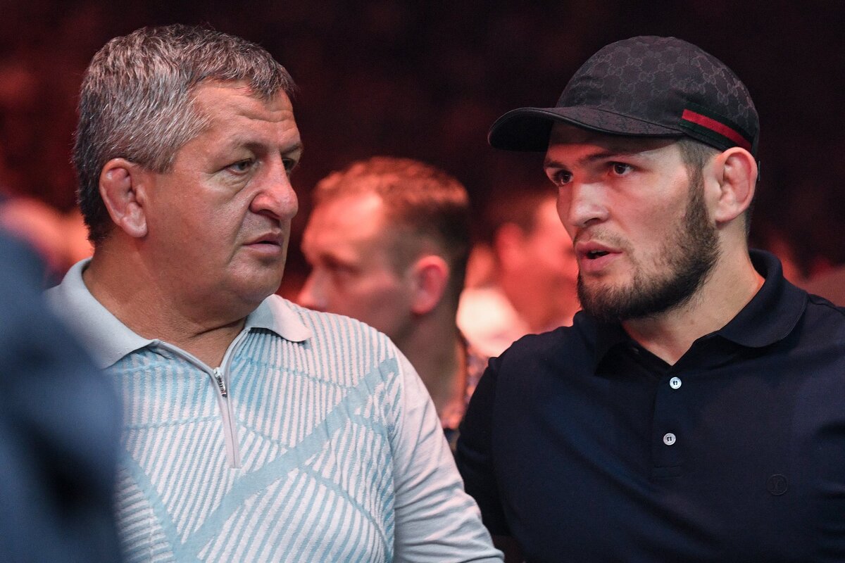 Абдулманап Нурмагомедов, отец и тренер чемпиона UFC в легком весе Хабиба Нурмагомедова, назвал условие для проведения реванша между его сыном и Конором Макгрегором, который сегодня в превом раунде победил Дональда Серроне. Ранее президент UFC Дэйна Уайт заявил, что следующим боем Конора должен быть бой с Хабибом. 
«Нам тоже нужен реванш с Конором, только дайте 100 миллионов долларов. На следующий день после боя с Фергюсоном дайте эту сумму, и почему бы не провести реванш? Не знаю, может, Дэйна Уайт захочет организовать [бой с таким гонораром], раз ему нужен этот бой», — цитирует Абдулманапа Нурмагомедова