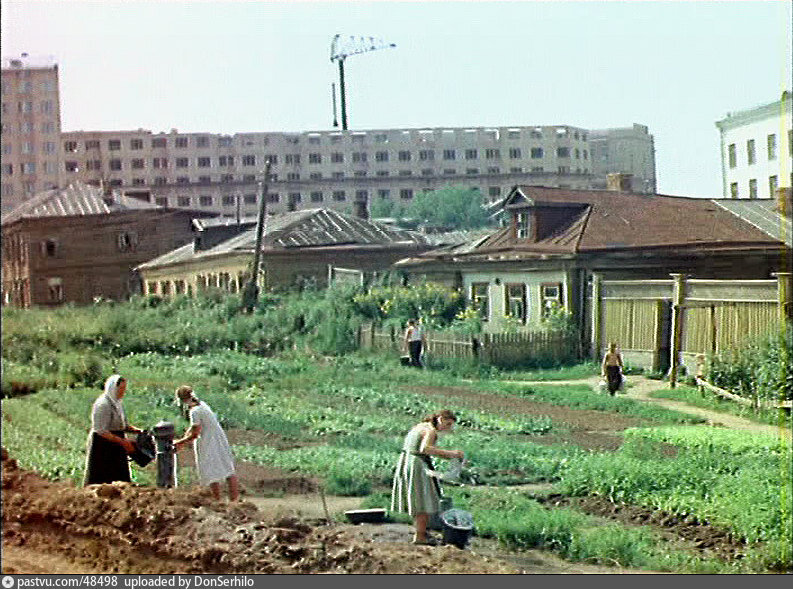 Район Калужской площади в 1950-х.