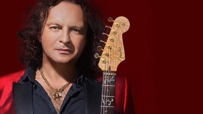 Российский гитарист, композитор, аранжировщик, Заслуженный артист России, Виктор Зинчук 