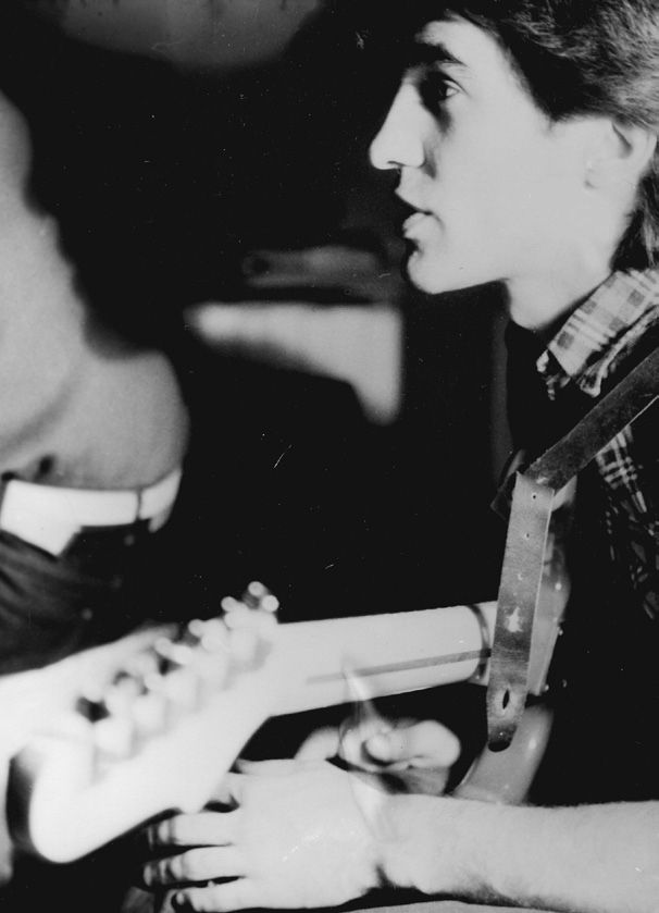 Вячеслав Бутусов, 1982 год