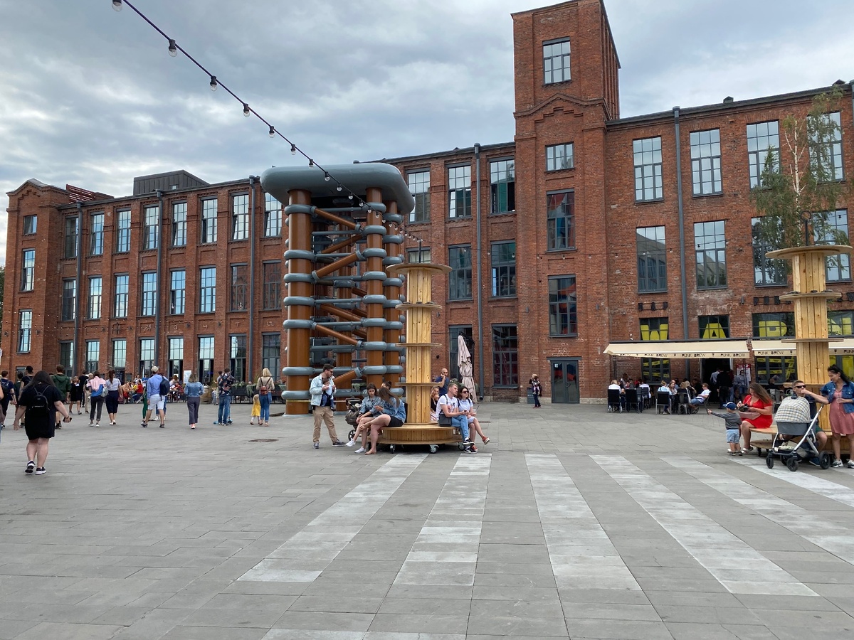 Арт-объекты, башни, дизайнерские экспозиции хороши и для фотосессий