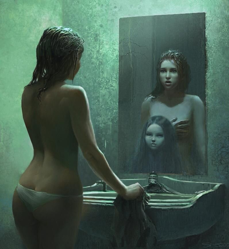 Издавна зеркало считается магической вещью, от которой может зависеть многое в нашей жизни