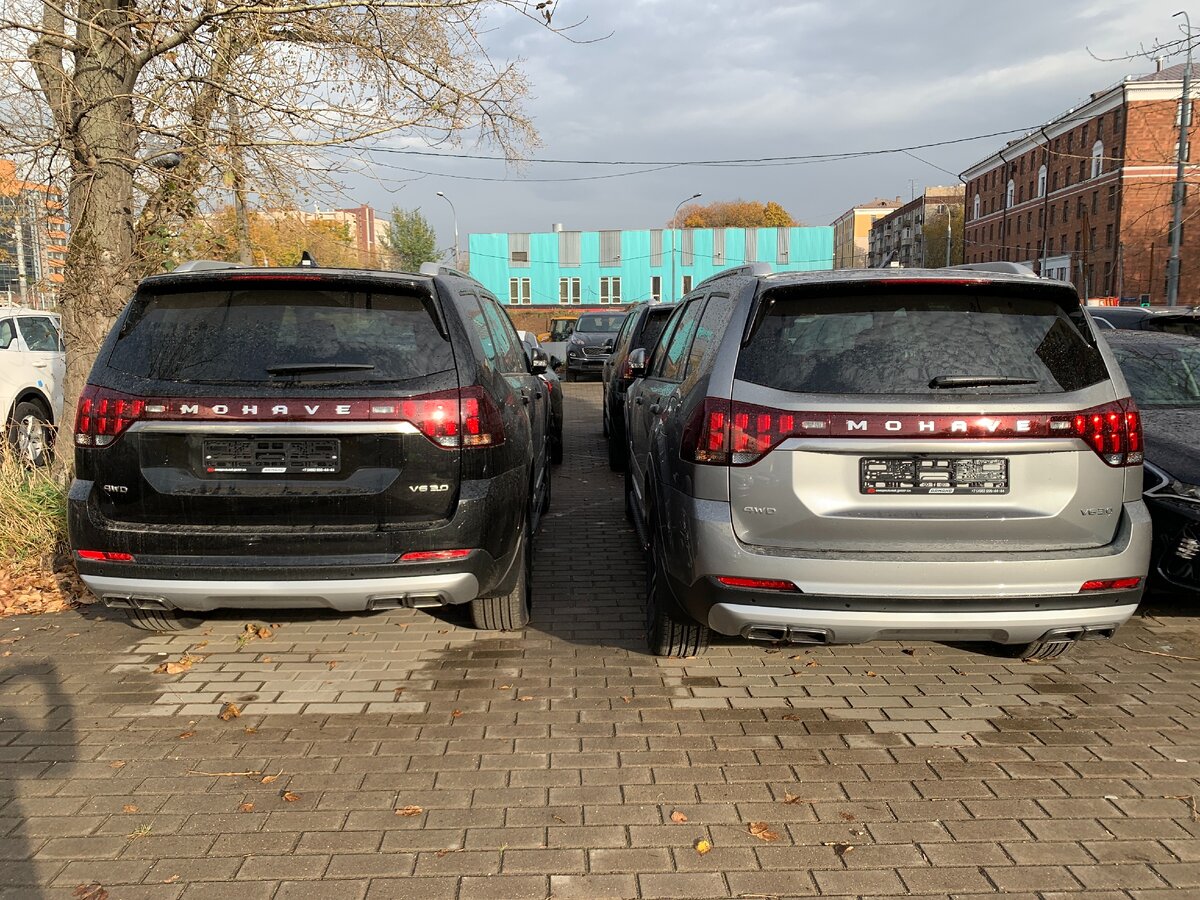 Задняя оптика очень похожа на Киа К5.