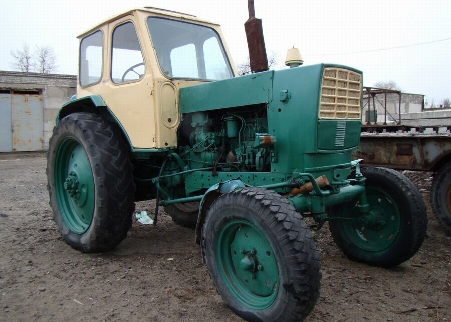 Трактора юмз 6 бу на авито. ЮМЗ-6 трактор. Трактор ЮМЗ 1990. Трактор ЮМЗ 6 1970. ЮМЗ 6 ал зеленый.