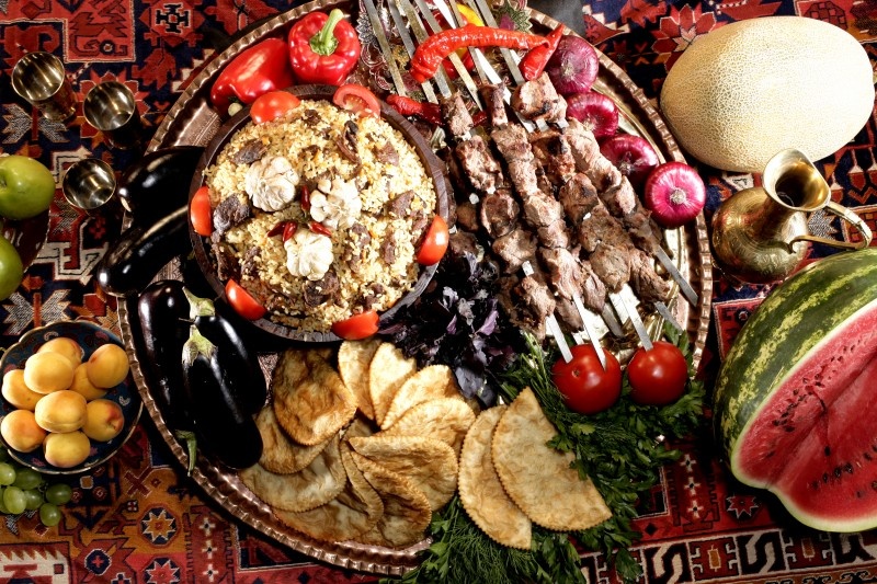 на каждом доме каждый лето можно увидит такою красату.