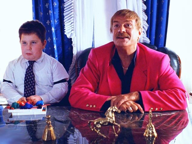 Кадр из фильма "Жмурки", в роли наркоторговца Никита Михалков.