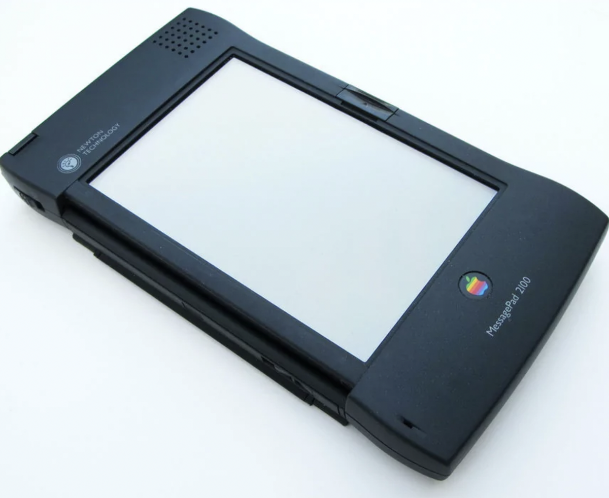 История продуктов Apple: первый карманный персональный компьютер от Apple -  Newton MessagePad | ТехноКонтент | Дзен