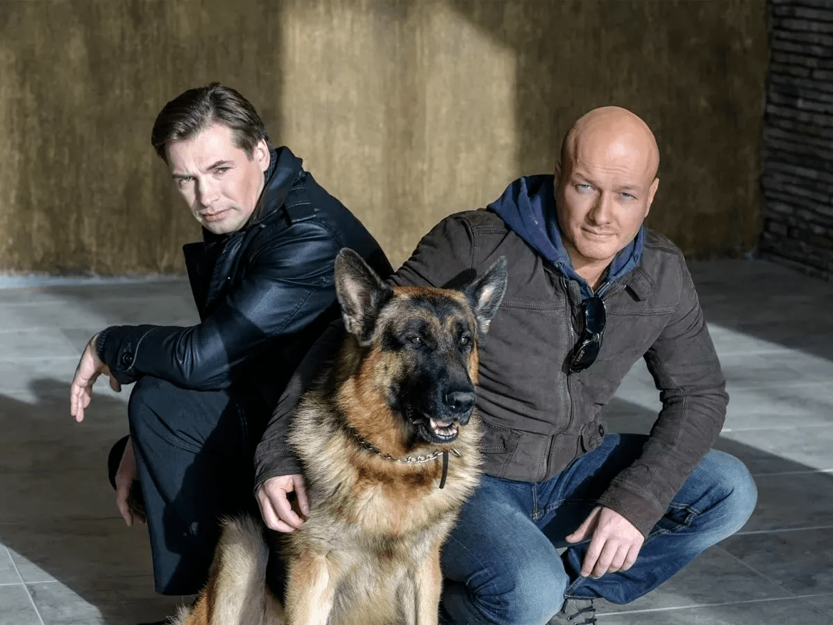 В фильмах всë так красочно. 