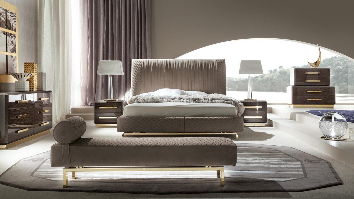 Настольные лампы Agatha и Europe в интерьере спальни, Giorgio Collection