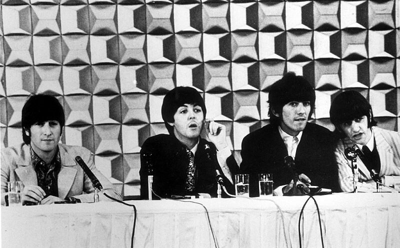 THE BEATLES на пресс-конференции в Токио, июнь 1966